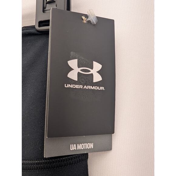 NWT Under Armour UA Motion Women's Capris in Black size Small - Picture 5 of 10